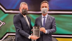 Presidente da CONAMP faz visita ao senador Lucas Barreto